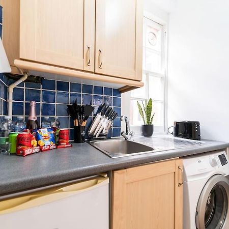לונדון Beautiful One Bedroom Flat In Tavistock Place מראה חיצוני תמונה