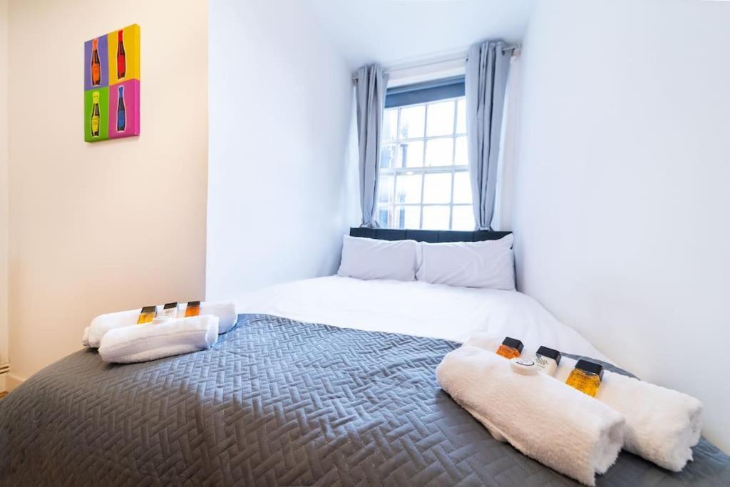 לונדון Beautiful One Bedroom Flat In Tavistock Place מראה חיצוני תמונה