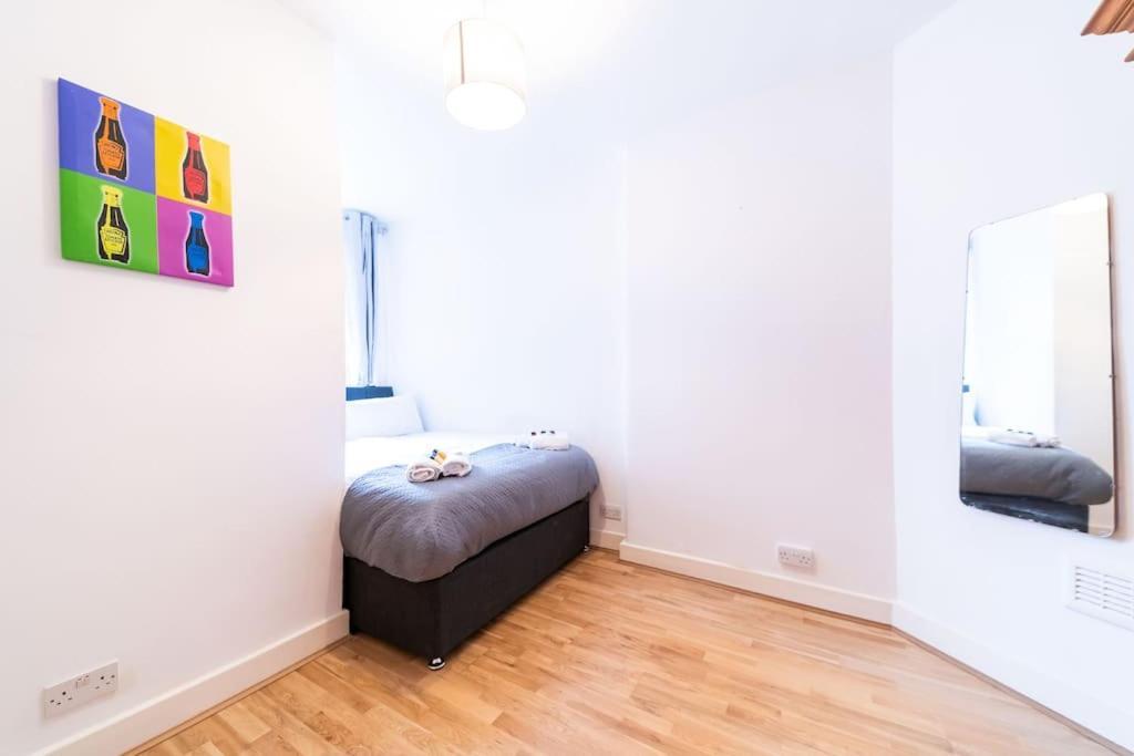 לונדון Beautiful One Bedroom Flat In Tavistock Place מראה חיצוני תמונה