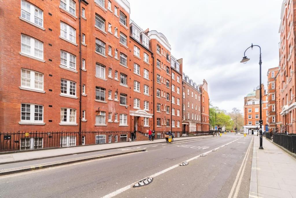 לונדון Beautiful One Bedroom Flat In Tavistock Place מראה חיצוני תמונה