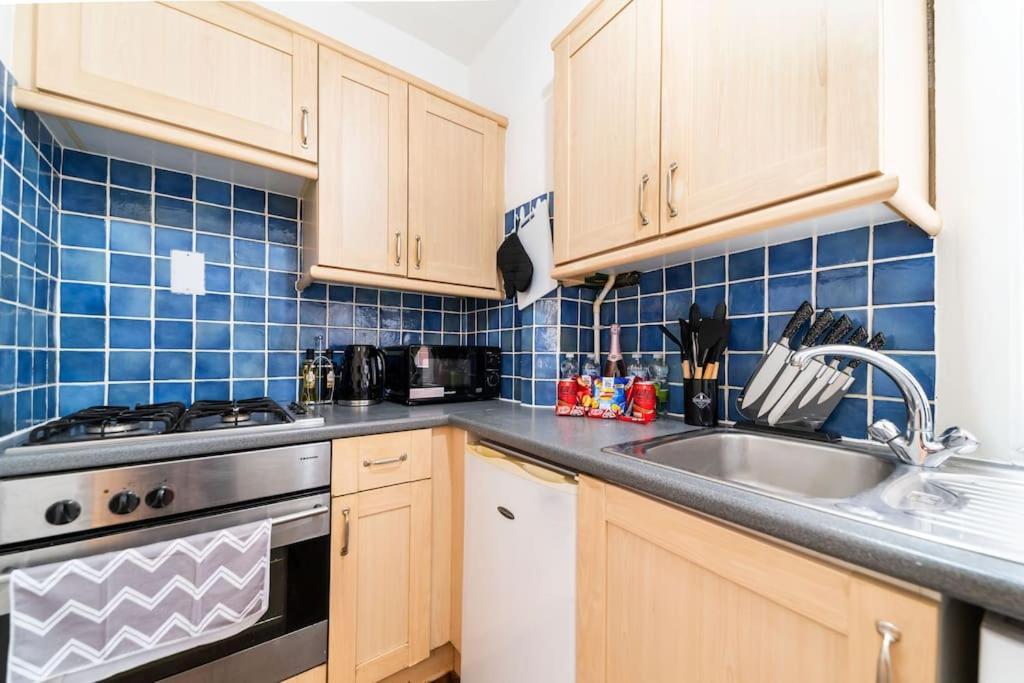 לונדון Beautiful One Bedroom Flat In Tavistock Place מראה חיצוני תמונה